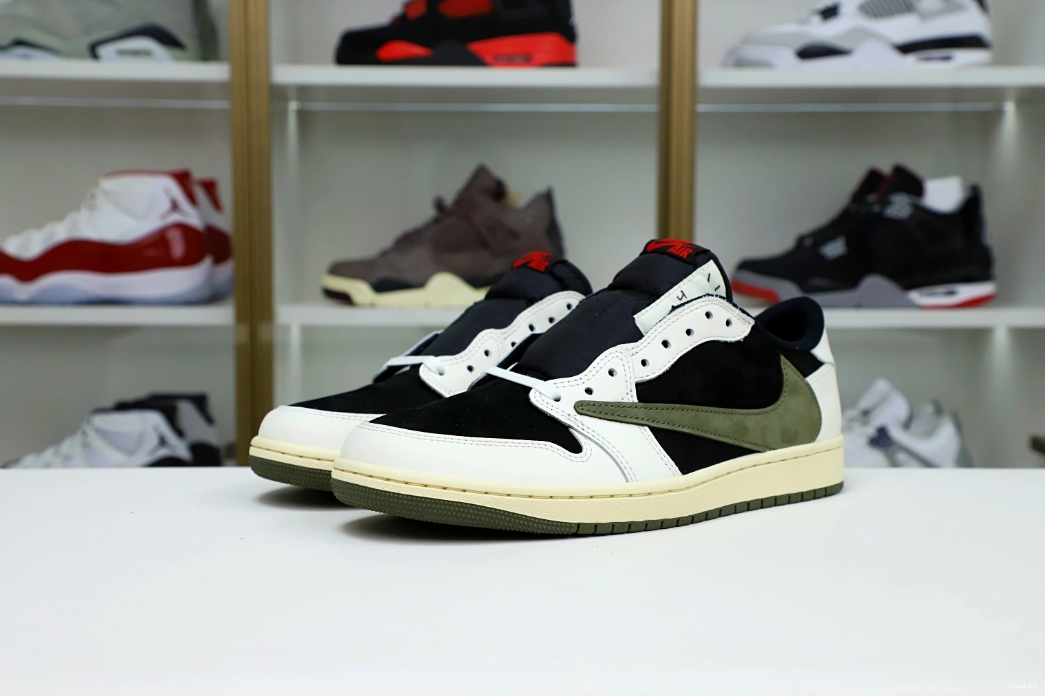 JORDAN LOW 1 “Olive” OG TRAVIS AIR NIKE SCOTT X 1006